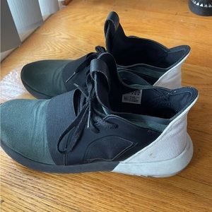 Adidas women sneaker